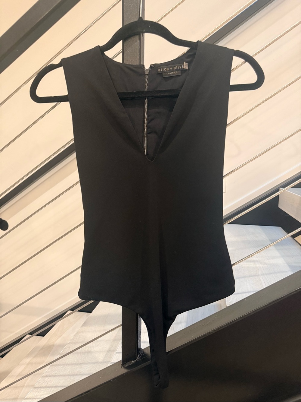 alice + olivia Black V-Neck Sleeveless Bodysuit with Back Zip